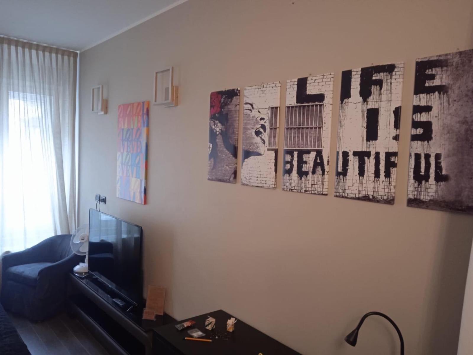 Double L Luxury Suite Milano Esterno foto