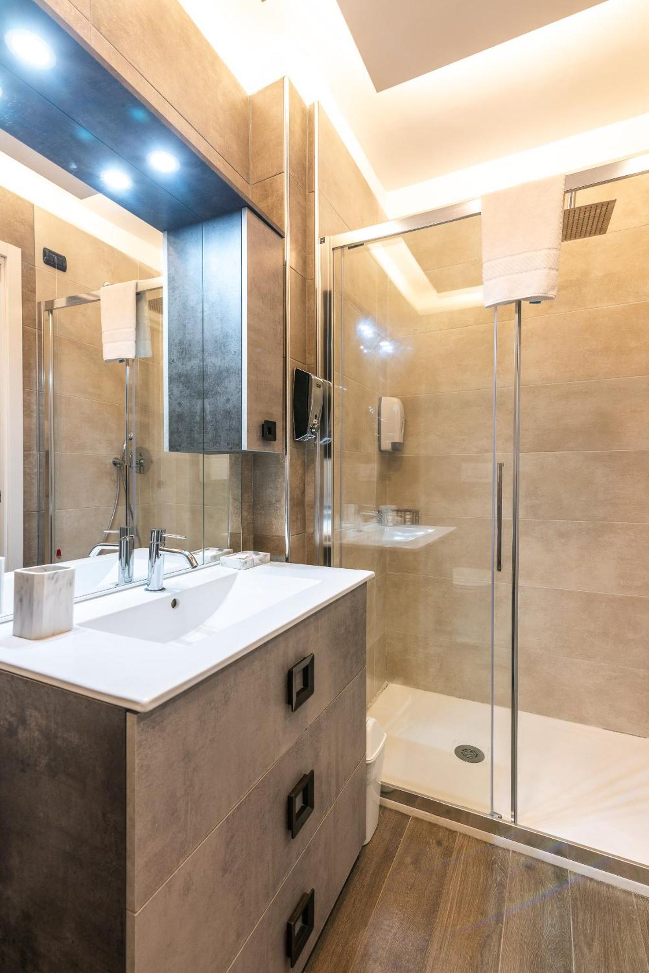 Double L Luxury Suite Milano Esterno foto
