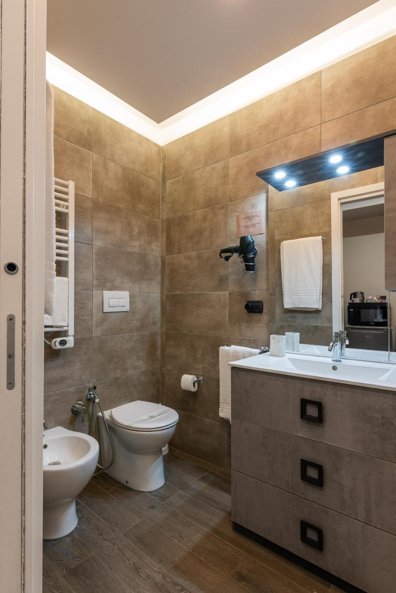 Double L Luxury Suite Milano Esterno foto